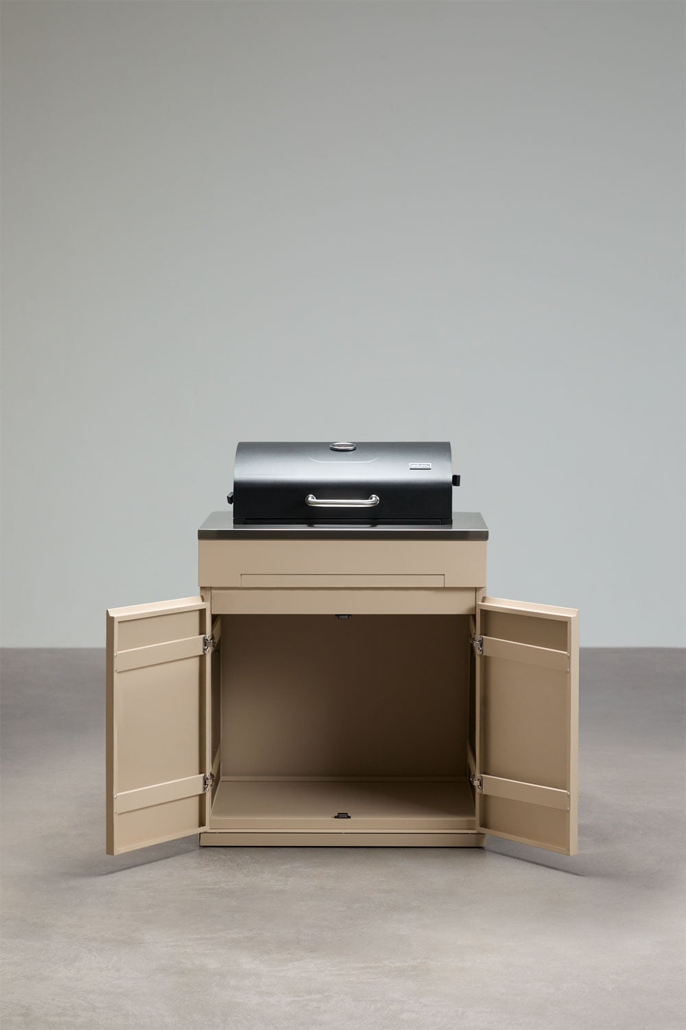 Modul mit Kohlegrill zur Aufbewahrung für modulare Außenküche aus Rivana-Stahl, Galeriebild 3