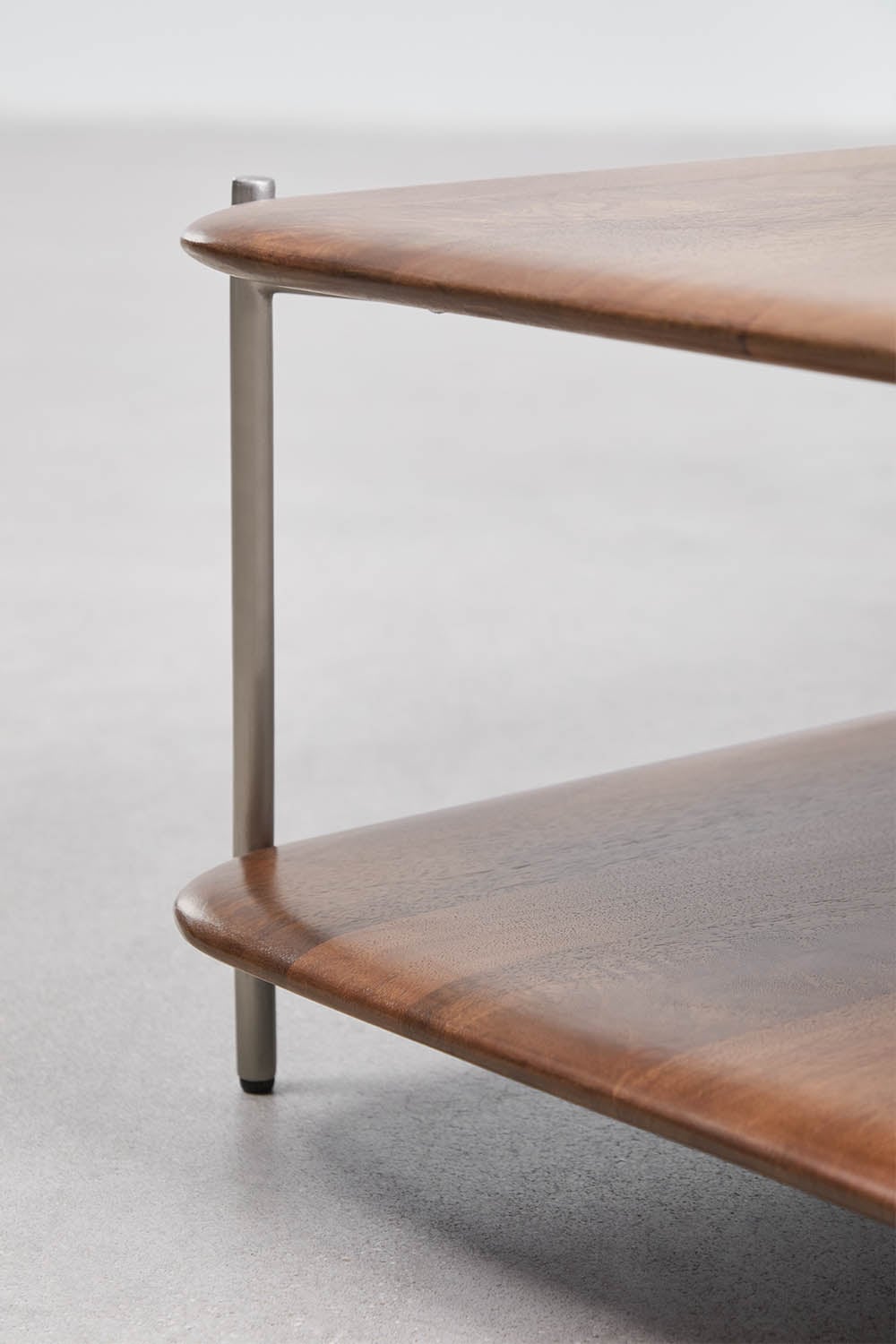 Rechteckiger Couchtisch 120x60 cm aus Mangoholz und Edelstahl Vimara, Galeriebild 6