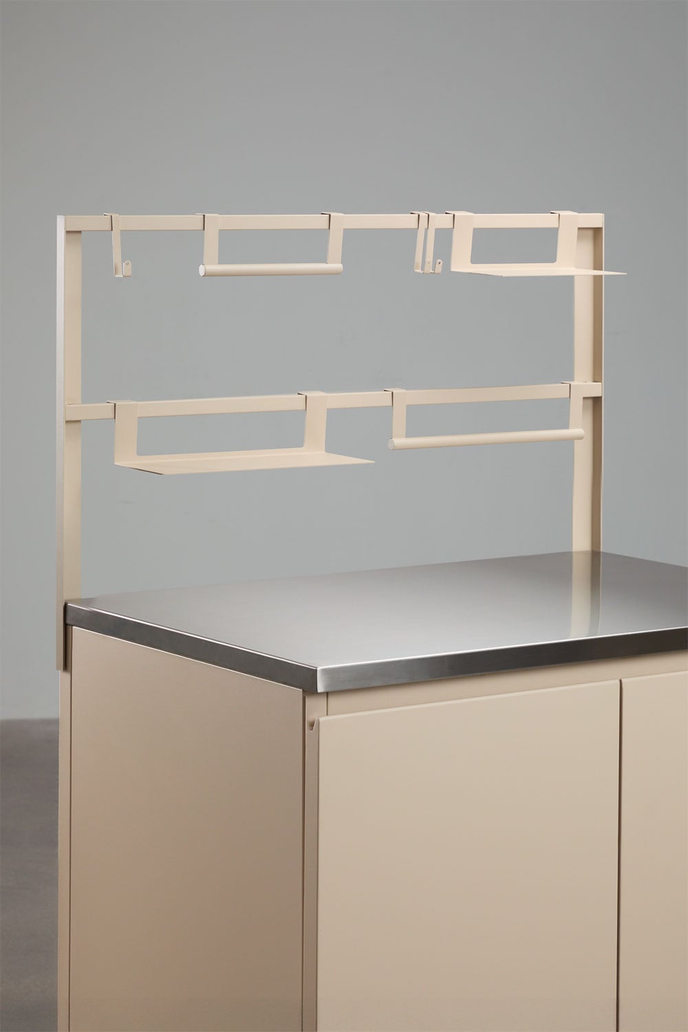 Regal mit Haken für modularen Außenküche aus Stahl Rivana, Galeriebild 4