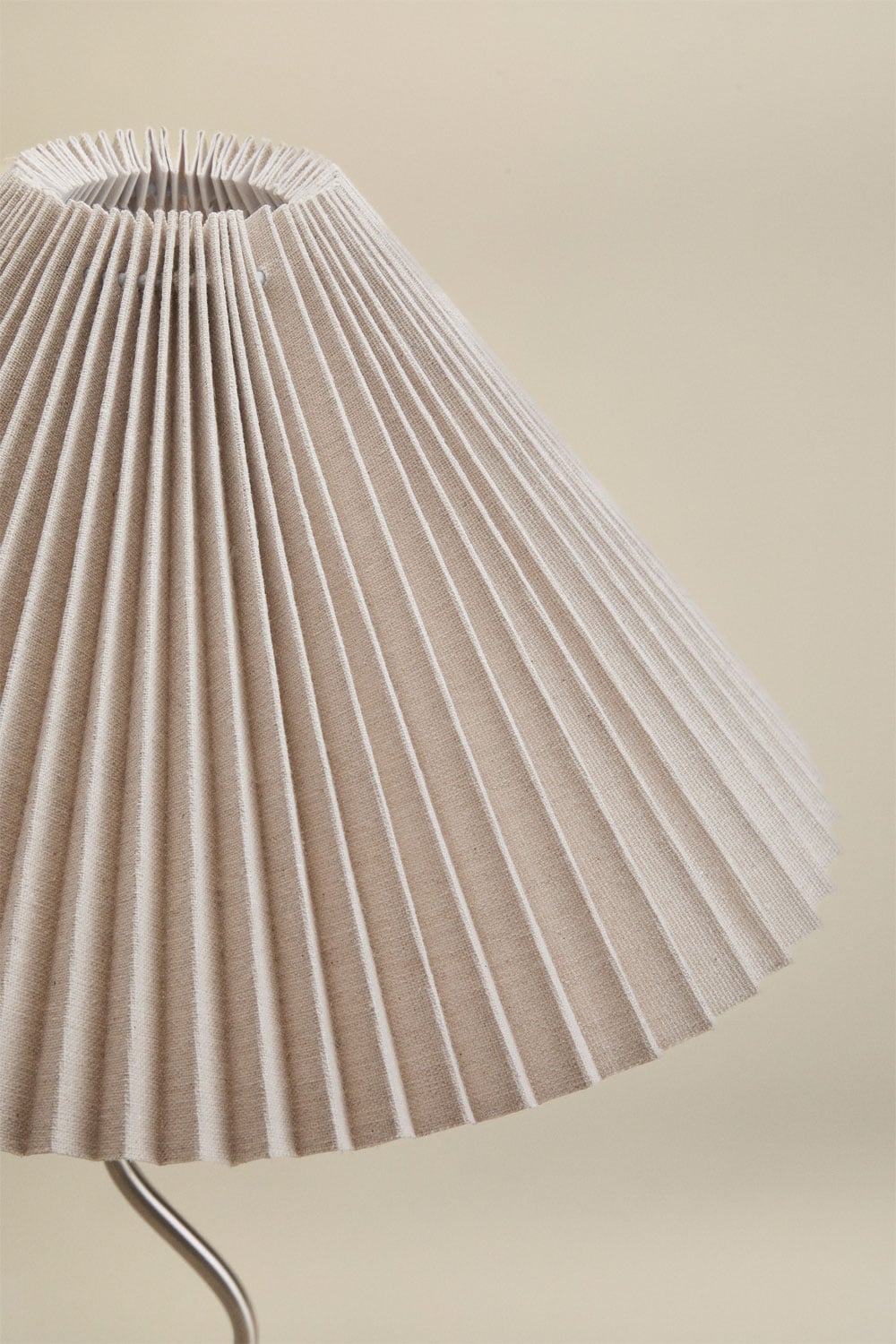 Siliema Tischlampe aus Eisen und Leinen, Galeriebild 3