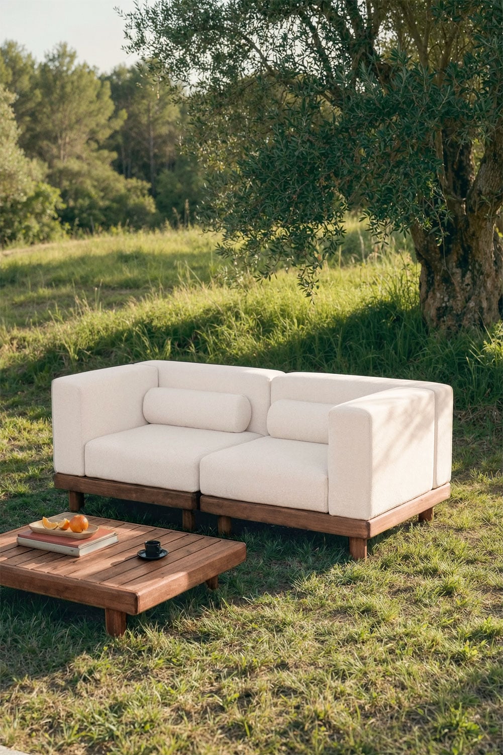 Gartenset mit 2-teiliger modularer Sofaeinheit, bestehend aus 2 Eckmodulen und einem Couchtisch aus Akazienholz Edrien, Galeriebild 1