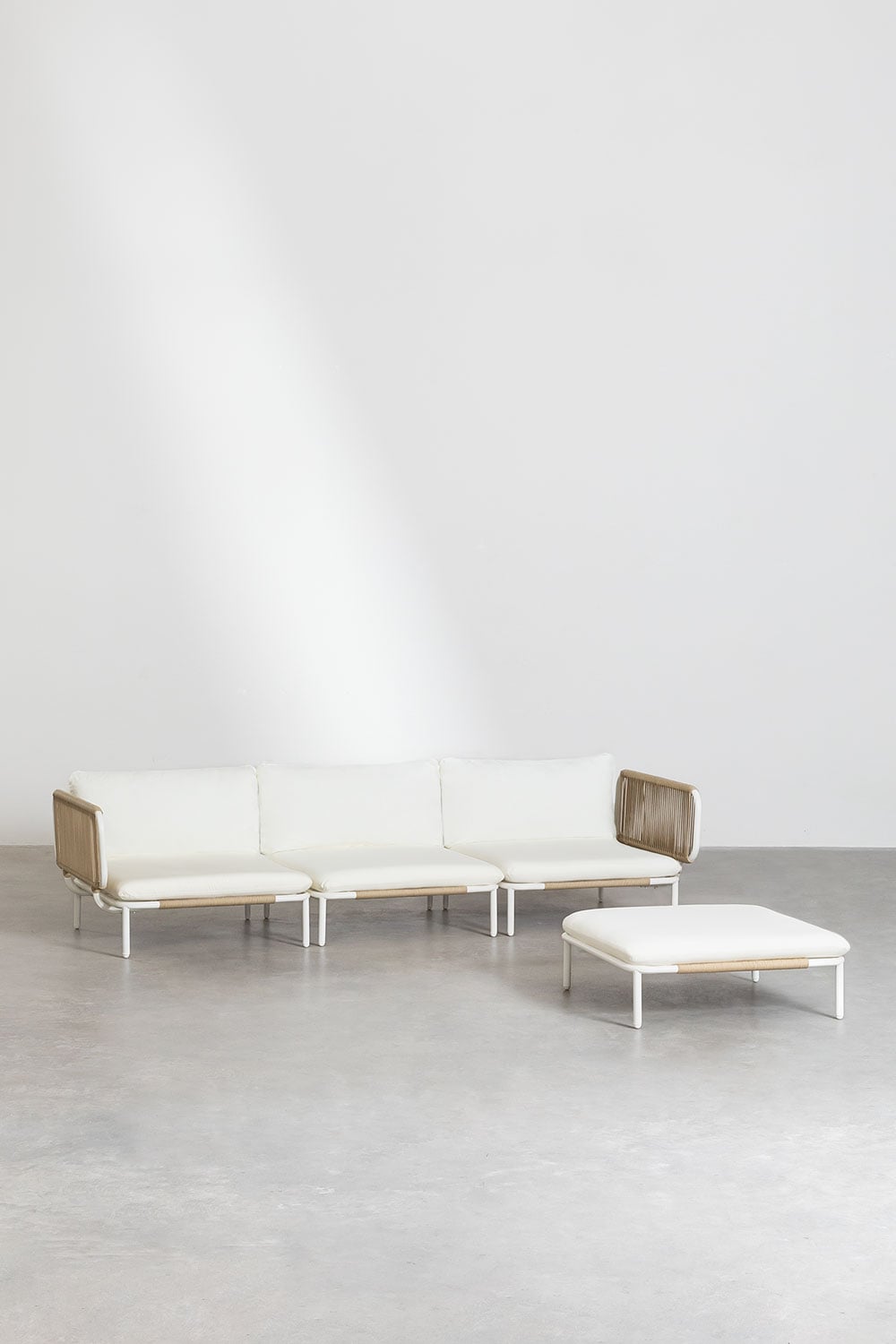 Gartenset mit 3-teiliger modularer Sofa-Ecke, bestehend aus 2 Eckmodulen und einem Hocker aus Roubly-Stahl, Galeriebild 2