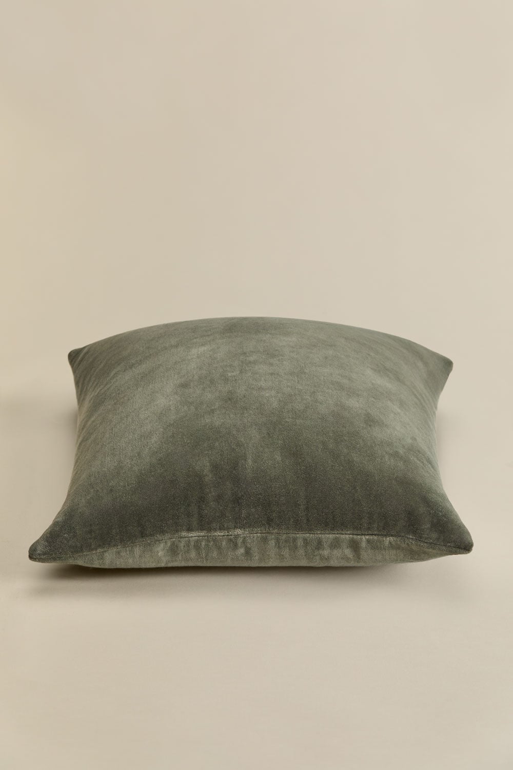 Quadratisches Kissen 40x40 cm aus Baumwolle Enid, Galeriebild 4