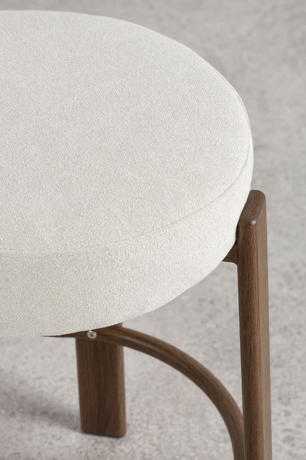Hoher Hocker aus Chenille-Stoff und Eisen Jolie, Galeriebild 4