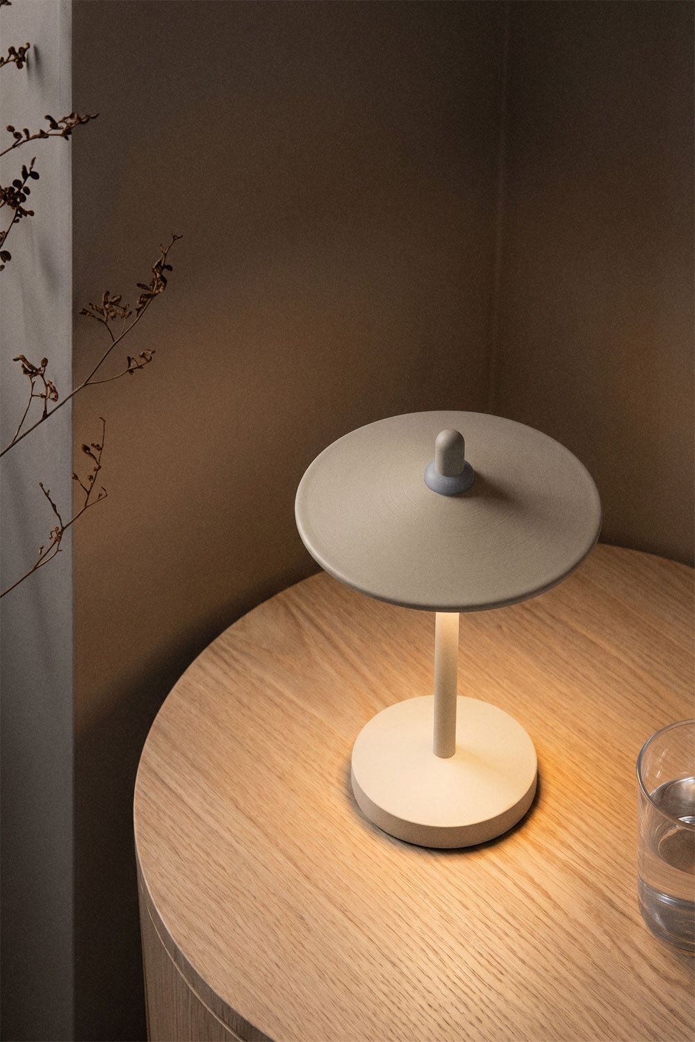 Kabellose LED-Tischlampe aus Eisen Zuniga, Galeriebild 2