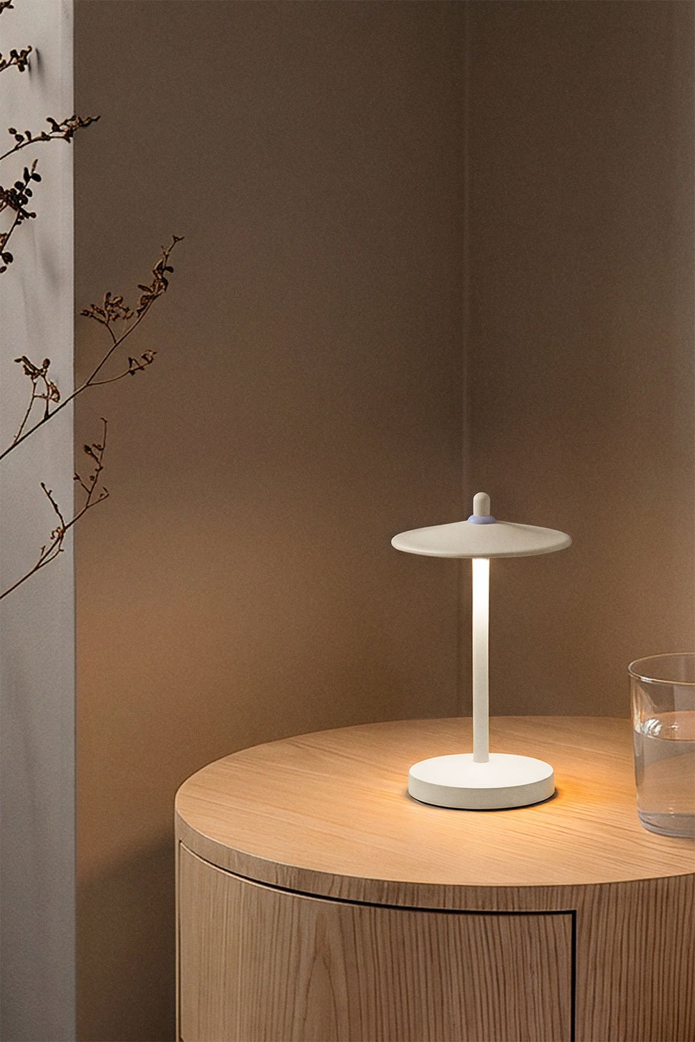 Kabellose LED-Tischlampe aus Eisen Zuniga, Galeriebild 1