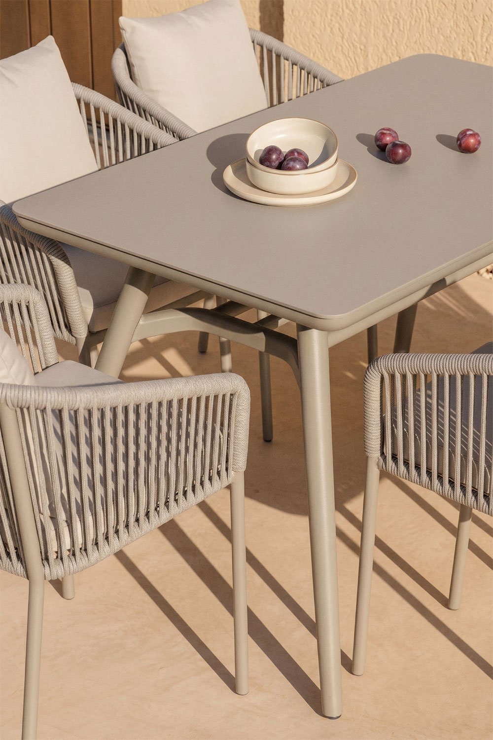 Rechteckiger Gartentisch-Set 160x90 cm mit 4 Stühlen aus geflochtener Schnur Arhiza Classic, Galeriebild 2