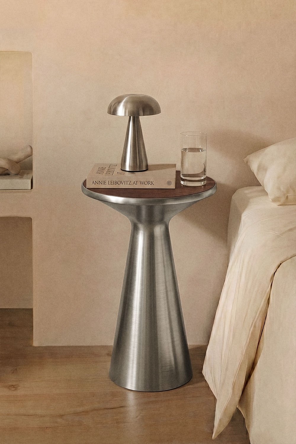 Nachttisch Ø30 cm aus Edelstahl Selmalis, Galeriebild 1