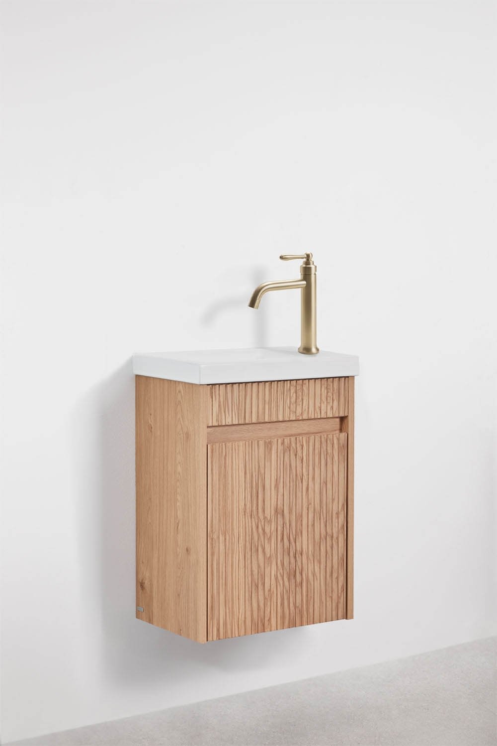 Hängendes Badezimmermöbel-Set aus Holz mit integriertem Waschbecken Narek, Galeriebild 4