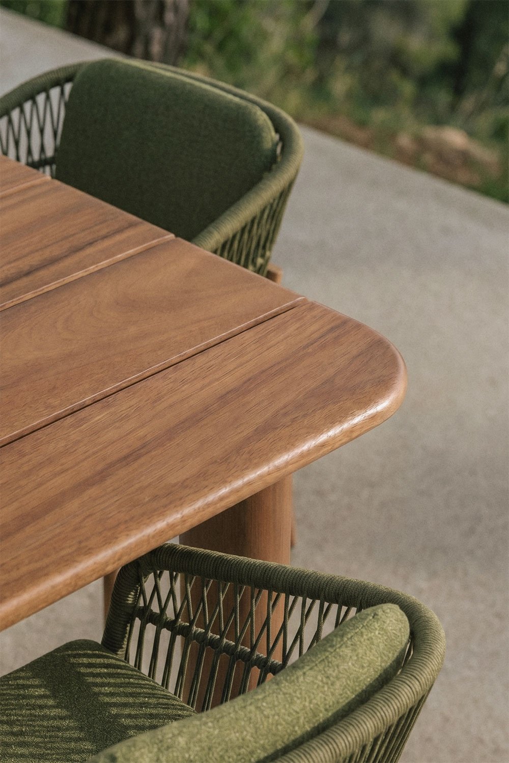 Rechteckiger ausziehbarer Esstisch 250-310x105 cm Duala und 8 Gartenstühle aus Akazienholz und geflochtener Karvia-Schnur, Galeriebild 2