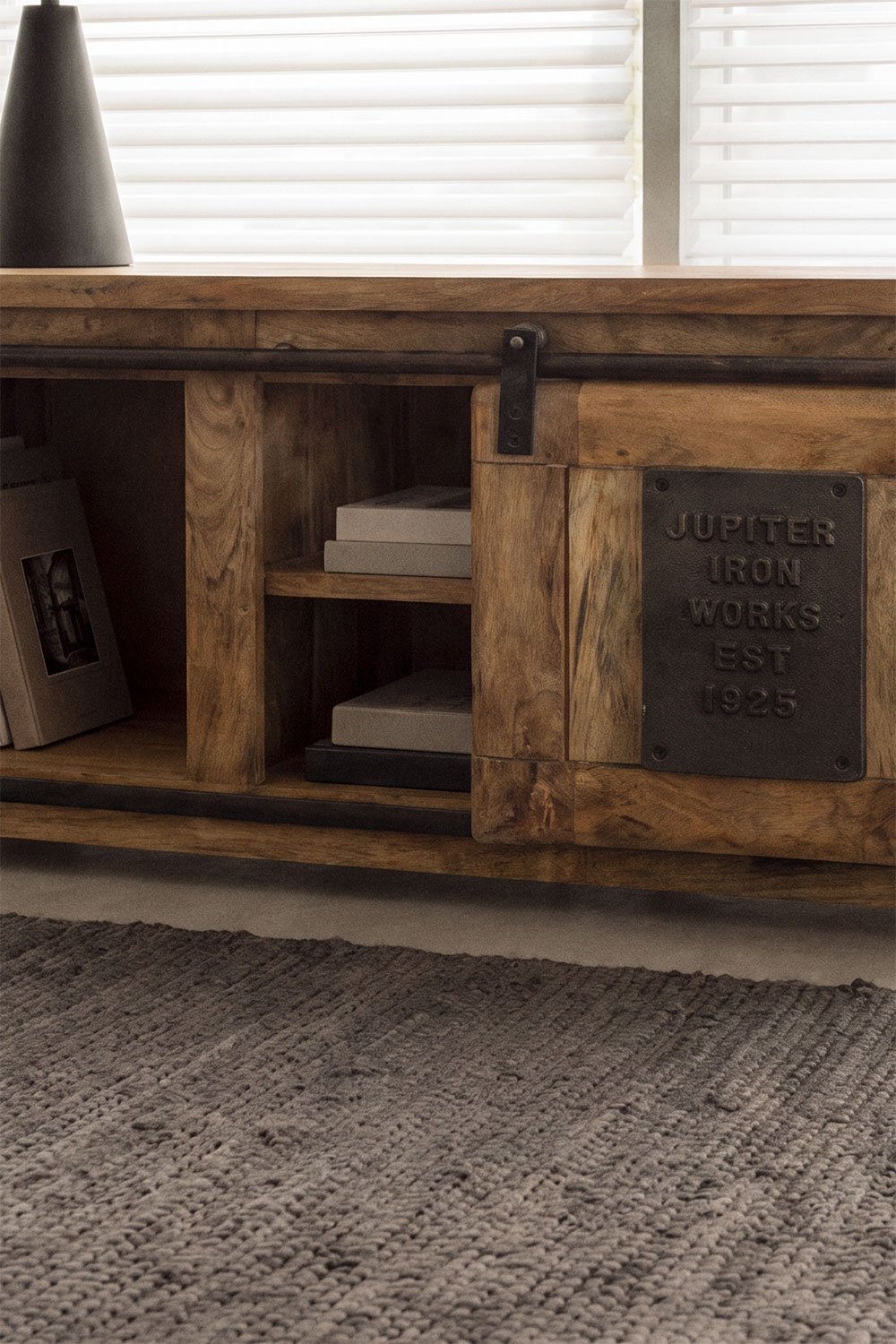 TV-Möbel 160x40 cm aus Mangoholz Uain, Galeriebild 2