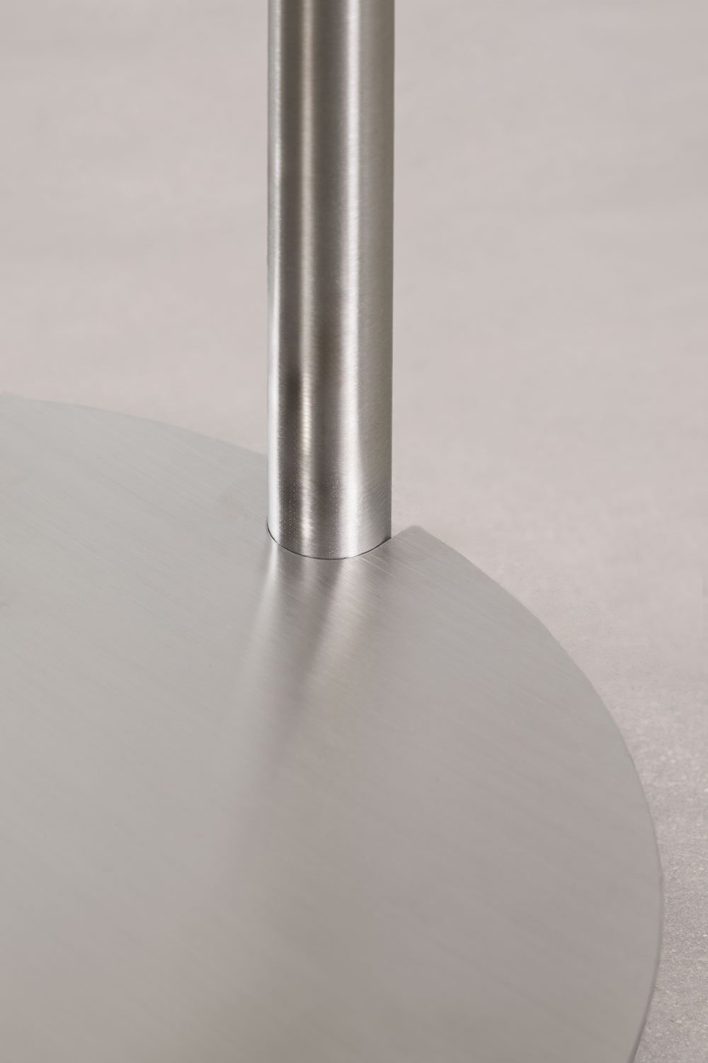 Runder Beistelltisch Ø40 cm aus Edelstahl Geninda, Galeriebild 7