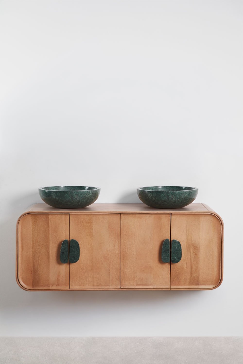 Doppeltes hängendes Badezimmermöbel-Set 130x45 cm aus Mangoholz und natürlichem Kivalina-Stein, Galeriebild 2