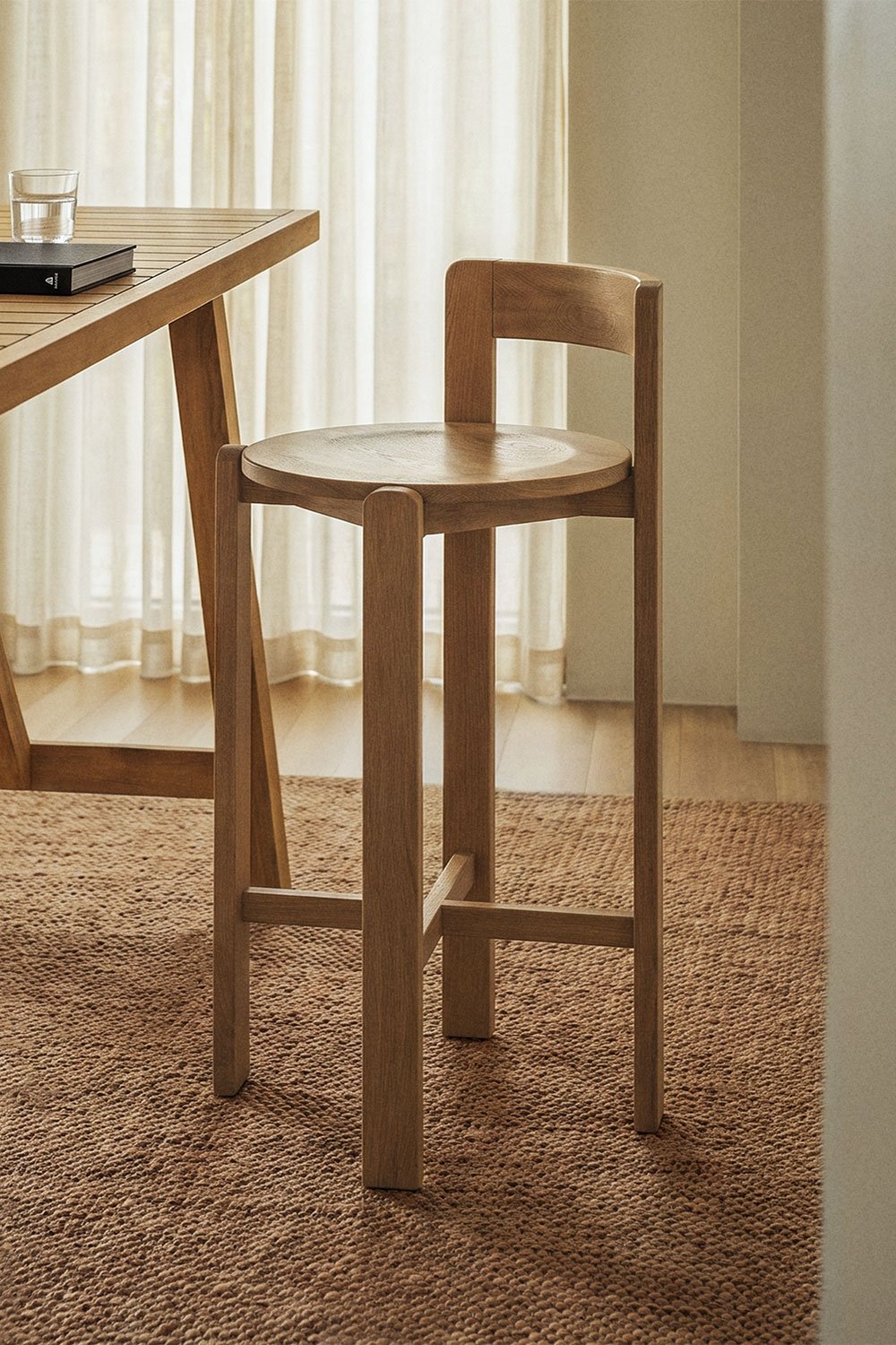 Hoher Hocker aus Eichenholz Noreli, Galeriebild 1