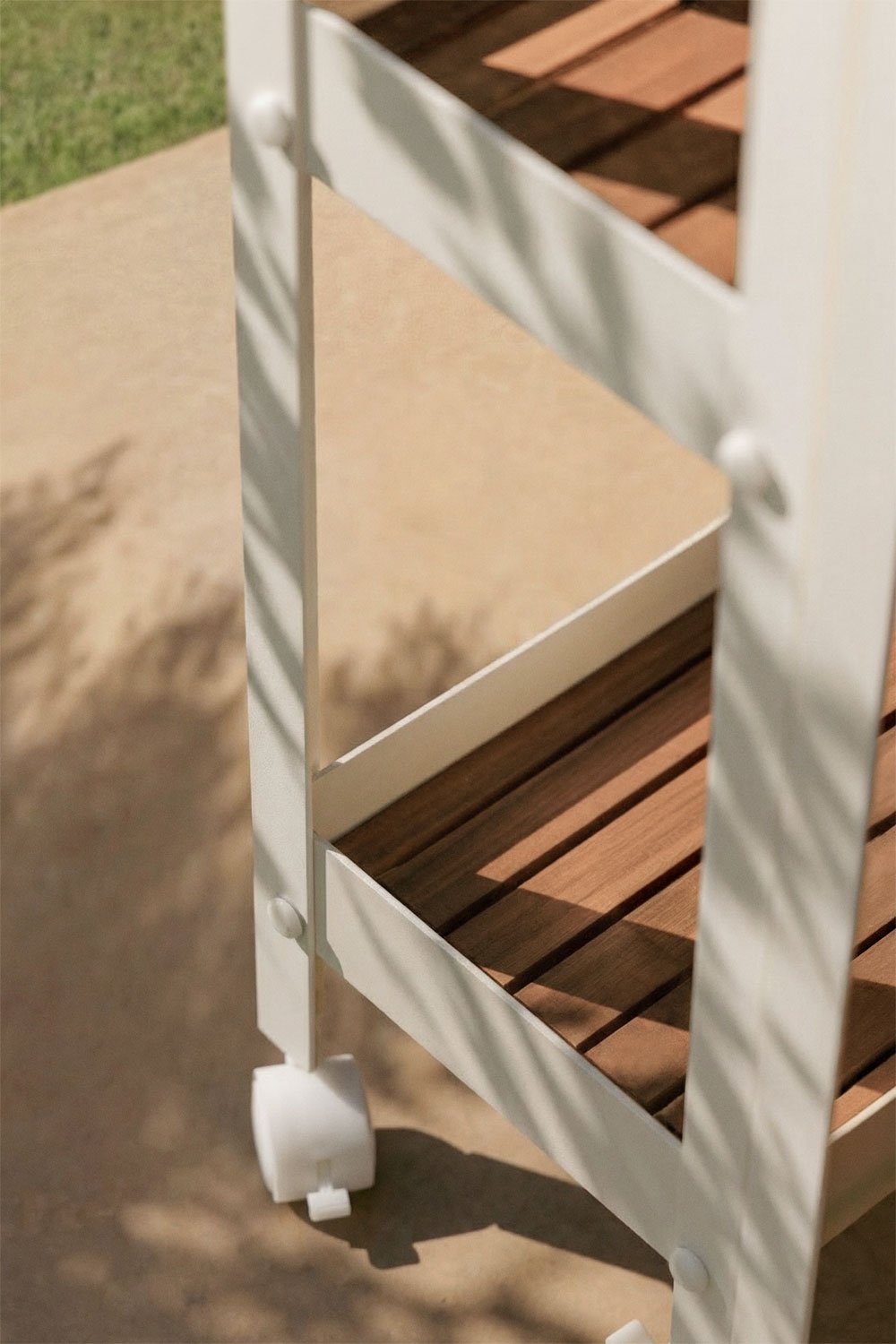 Modularer Außenküchenwagen aus Akazienholz und Aluminium Reggie, Galeriebild 2