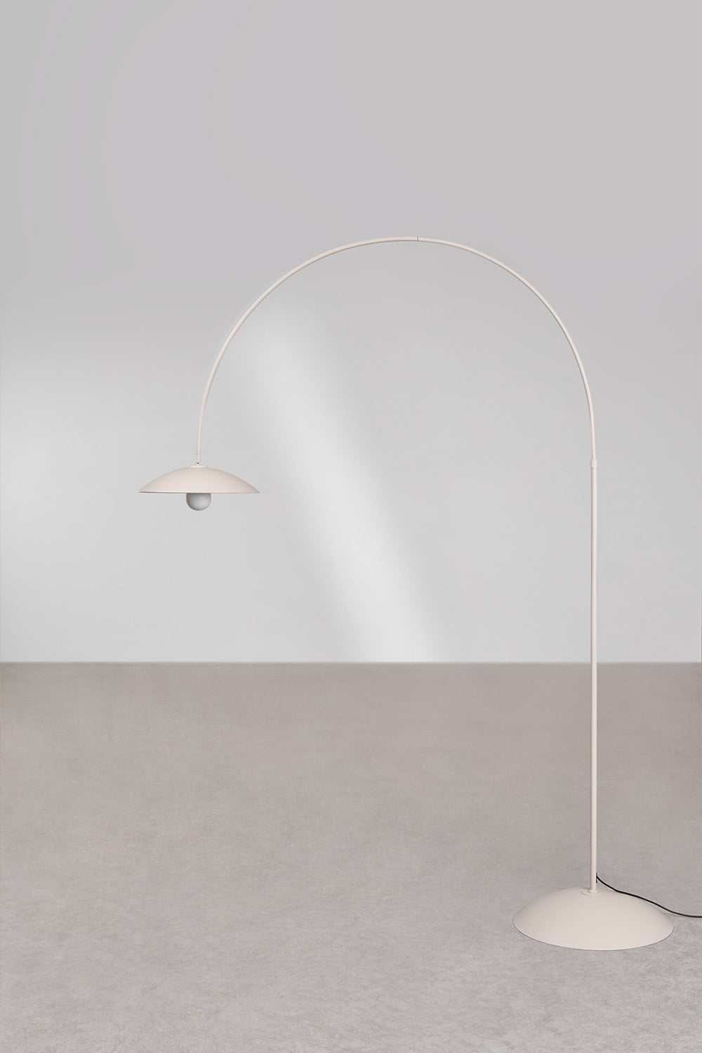 Lomira Stehlampe aus Eisen, Galeriebild 3