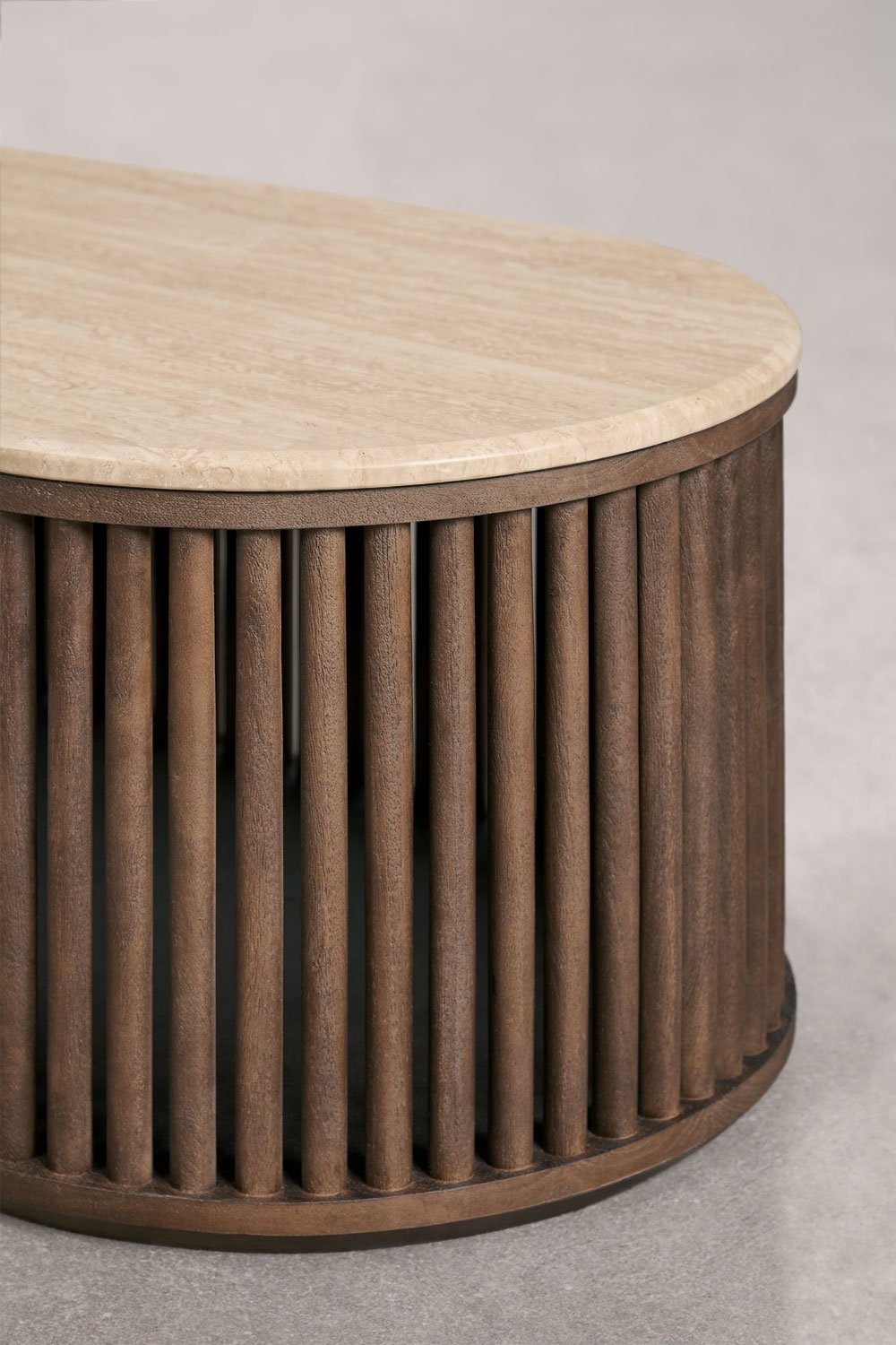 Ovaler Couchtisch 90x50 cm aus Mangoholz und Naturstein Talix, Galeriebild 6