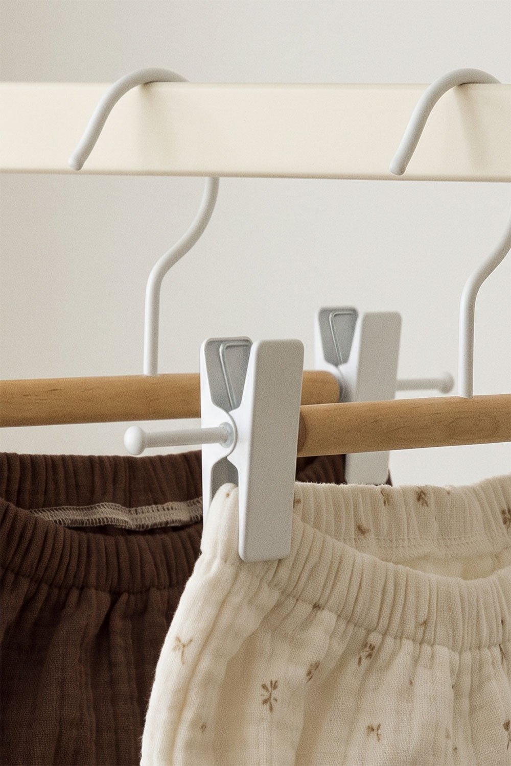 Set aus 2 Kleiderbügeln mit Klammer Corin Kids, Galeriebild 2