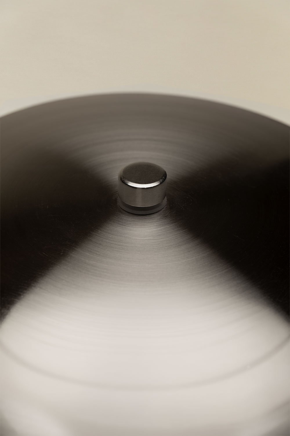 Kabellose LED-Tischlampe aus Eisen Hilma, Galeriebild 7
