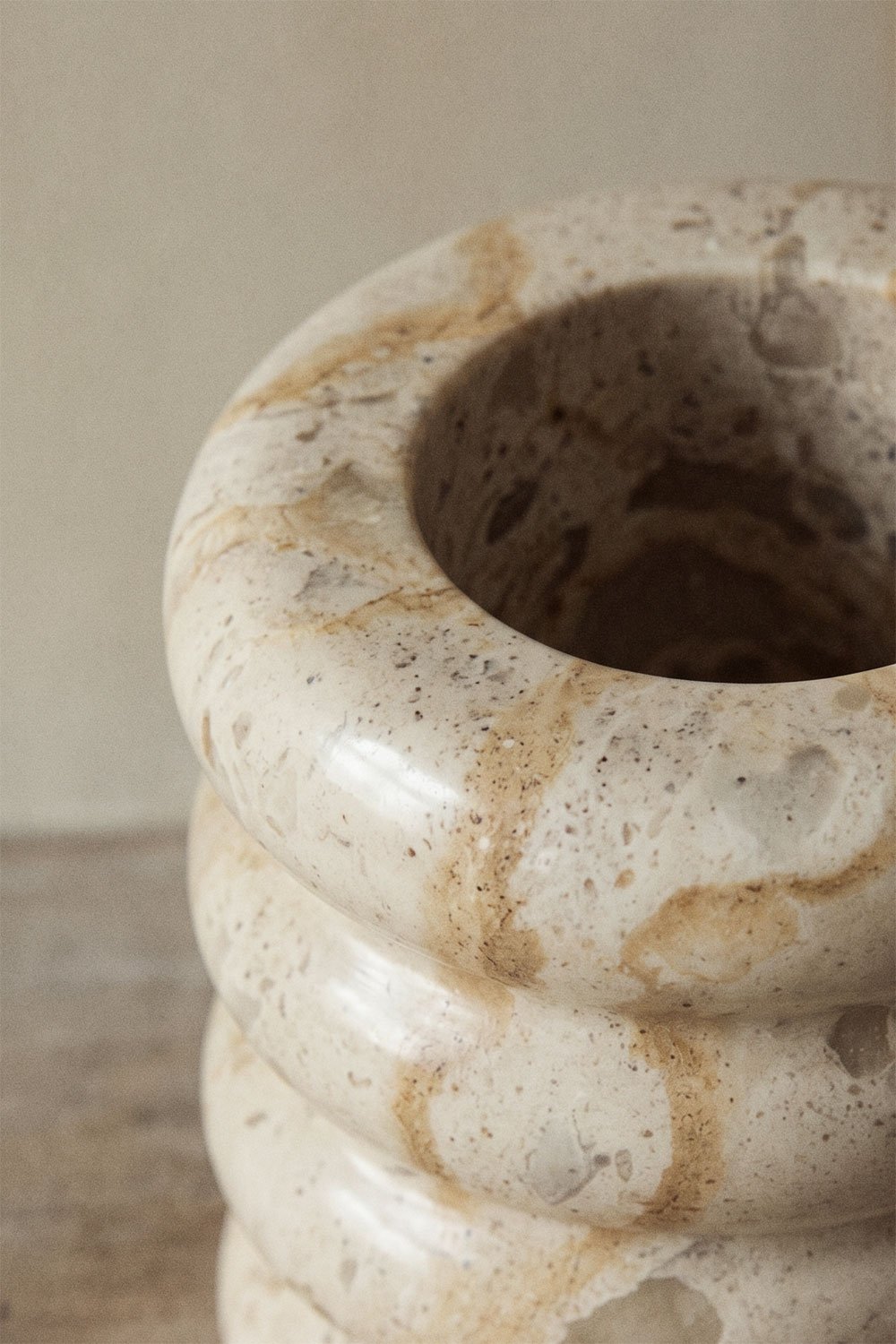 Dekorativer Marmorvase Kavere, Galeriebild 2