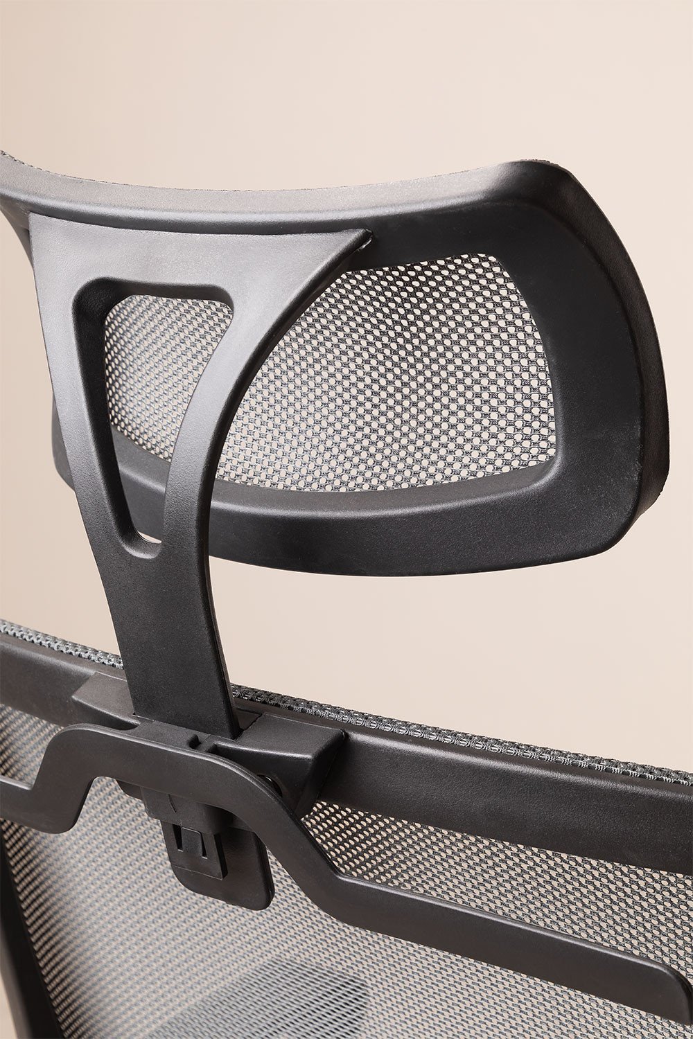 Bürostuhl mit Rollen und Kopfstütze aus Polypropylen Teill Black, Galeriebild 4