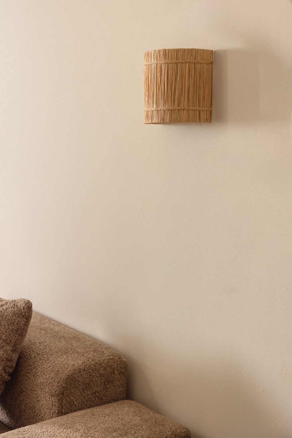 Aplique de pared de rafia natural
