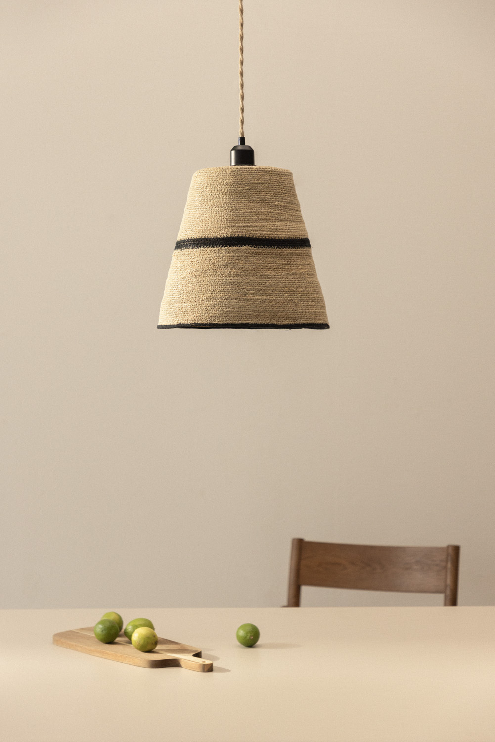 Lámpara de techo colgante de cuerda beige y negro