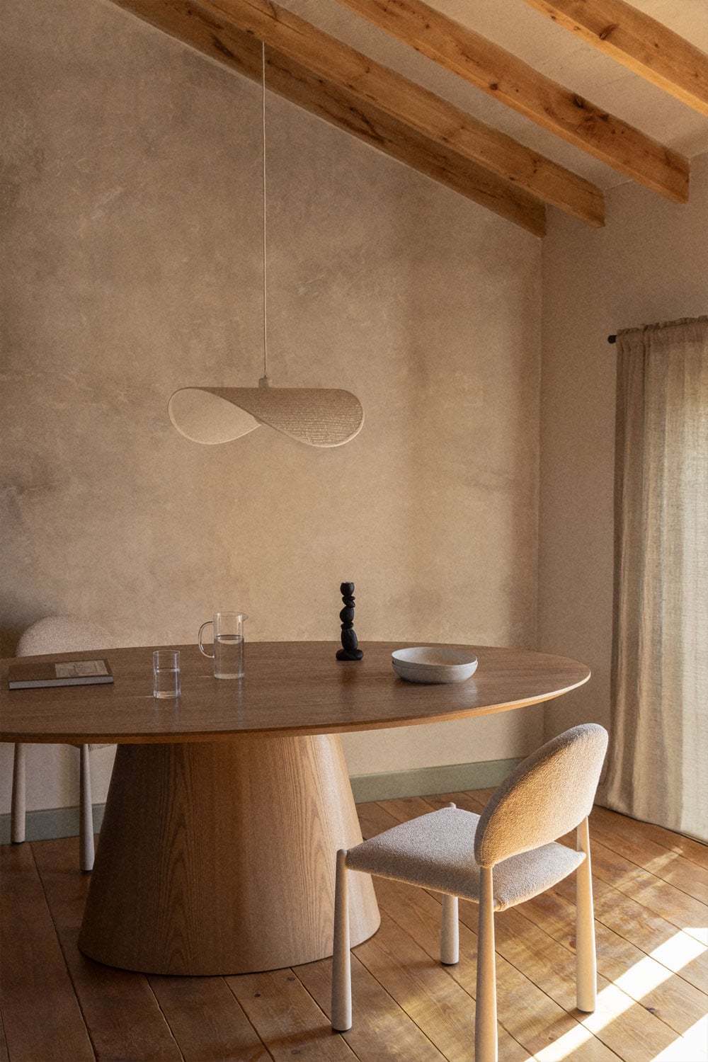 Mesa de comedor ovalada de madera Aura 220x120 cm