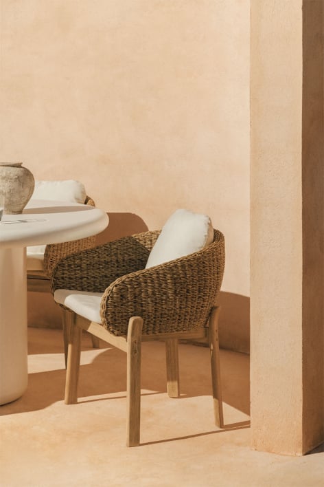 Silla de jardín con reposabrazos en madera de acacia y ratán sintético Leilan