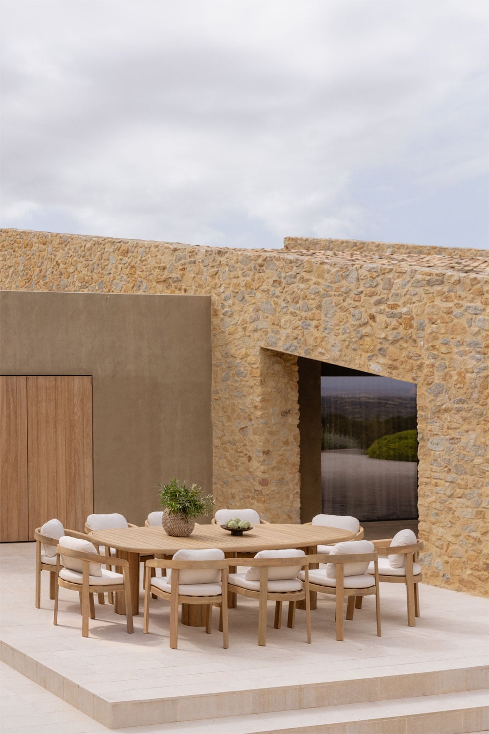 Set de mesa de comedor de jardín ovalada de madera de acacia Ginara y 10 sillas Uleno