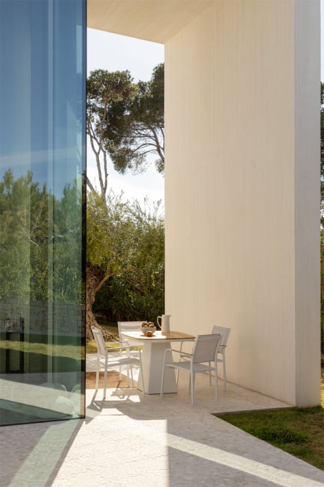 Set de mesa cuadrada 90x90 cm en aluminio y madera de teca Inkeri y 4 sillas de jardín apilables en aluminio Archer