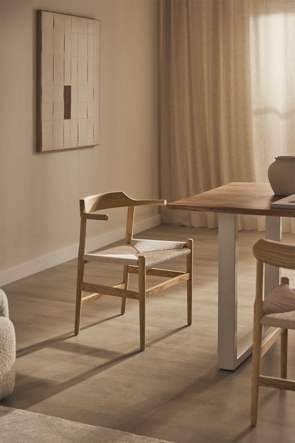 Silla de comedor madera clara y asiento de ratán