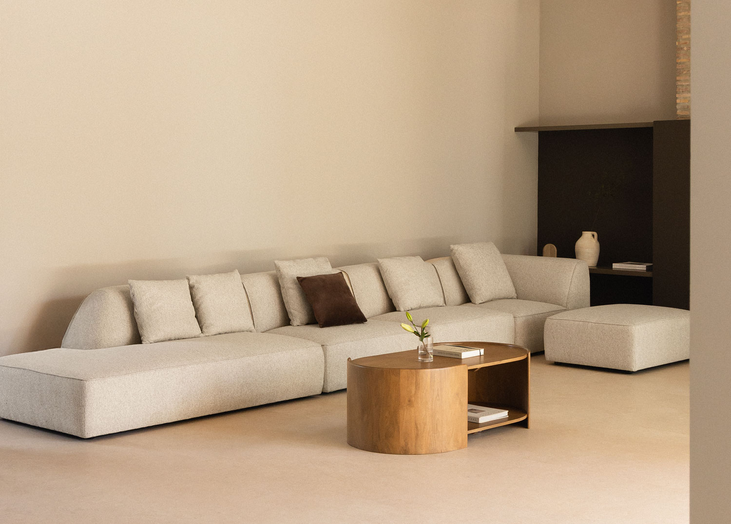 Sofá modular esquinero beige con diván izquierdo Cardea