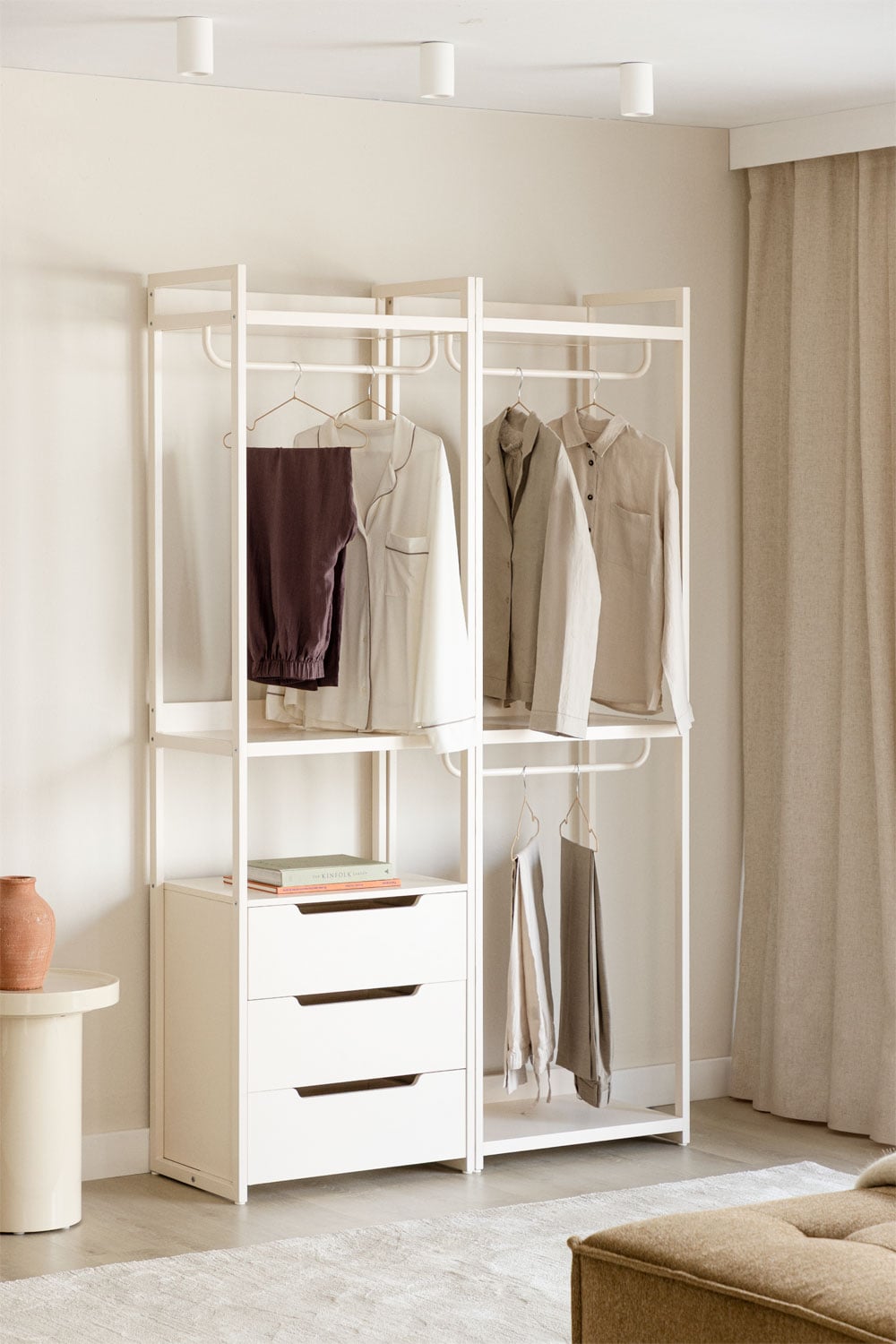 Armario modular abierto Velunis con cajones de hierro estilo nórdico