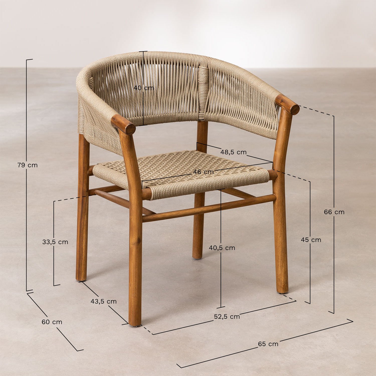 Silla de jardín con reposabrazos en madera de acacia y cuerda trenzada Tenay Classic, medidas