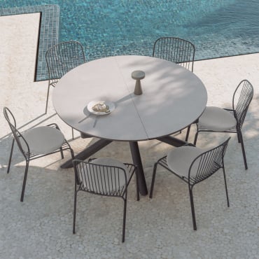 Set De Mesa 145-200x145 Cm Extensible En Aluminio Begur Y 6 Sillas De Jardín En Acero Anerina Gris Grafito - Sklum