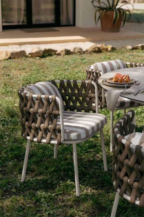 Silla de jardín con reposabrazos en aluminio y cuerda trenzada Tevary