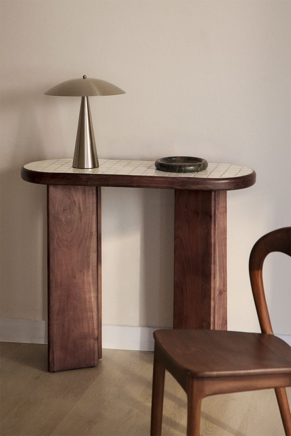 mesa consola madera ovalada, mesa entrada estilo años 50