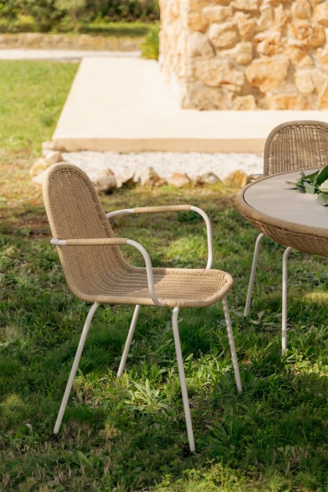 Silla de jardín apilable con reposabrazos en mimbre sintético Reiven - Beige Tapioca