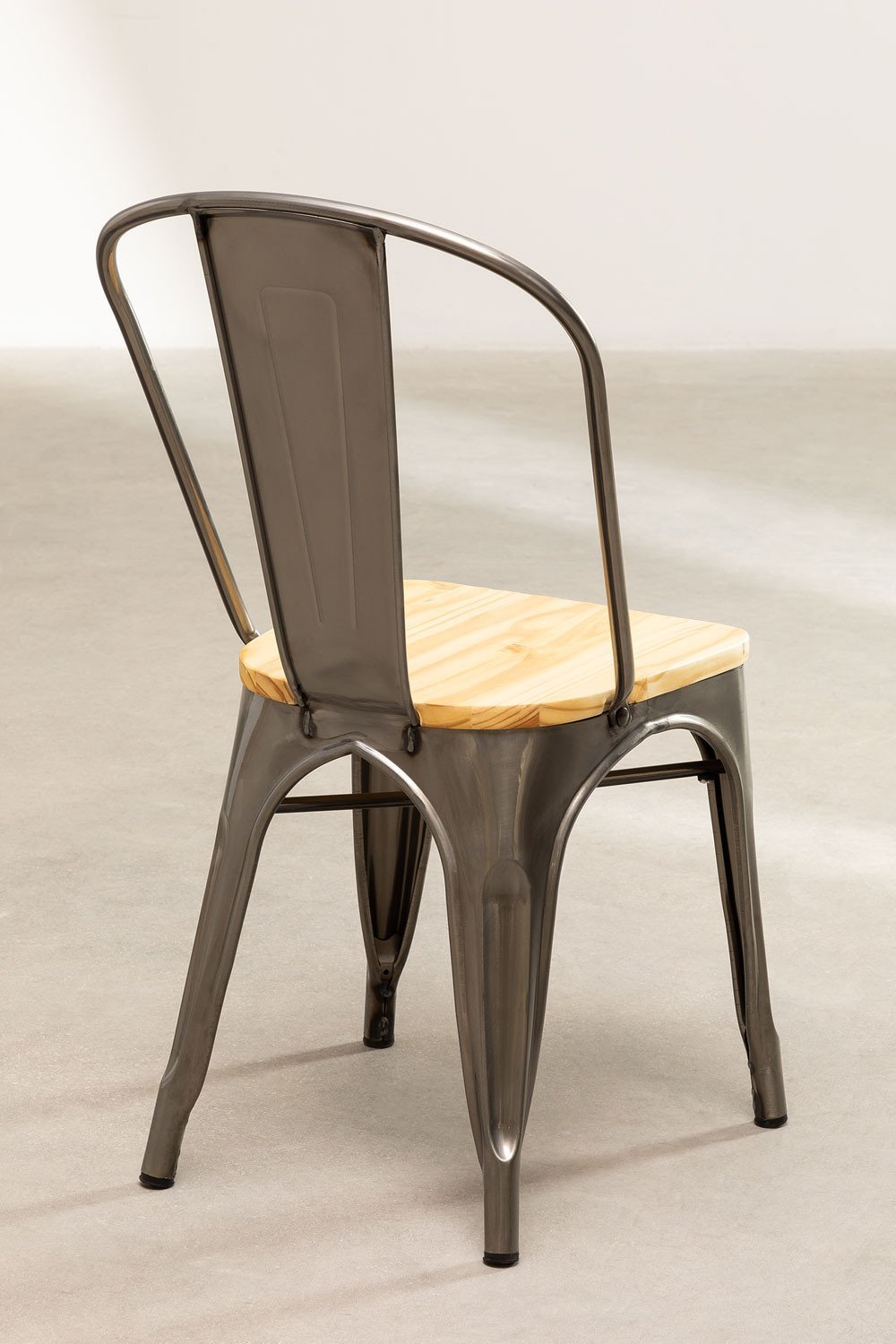 Silla LIX Apilable Cepillada Madera SKLUM