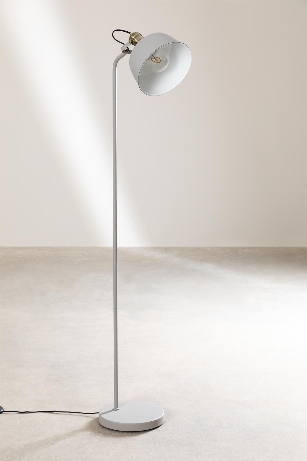 Lámpara de Pie Louise, imagen de galería 1