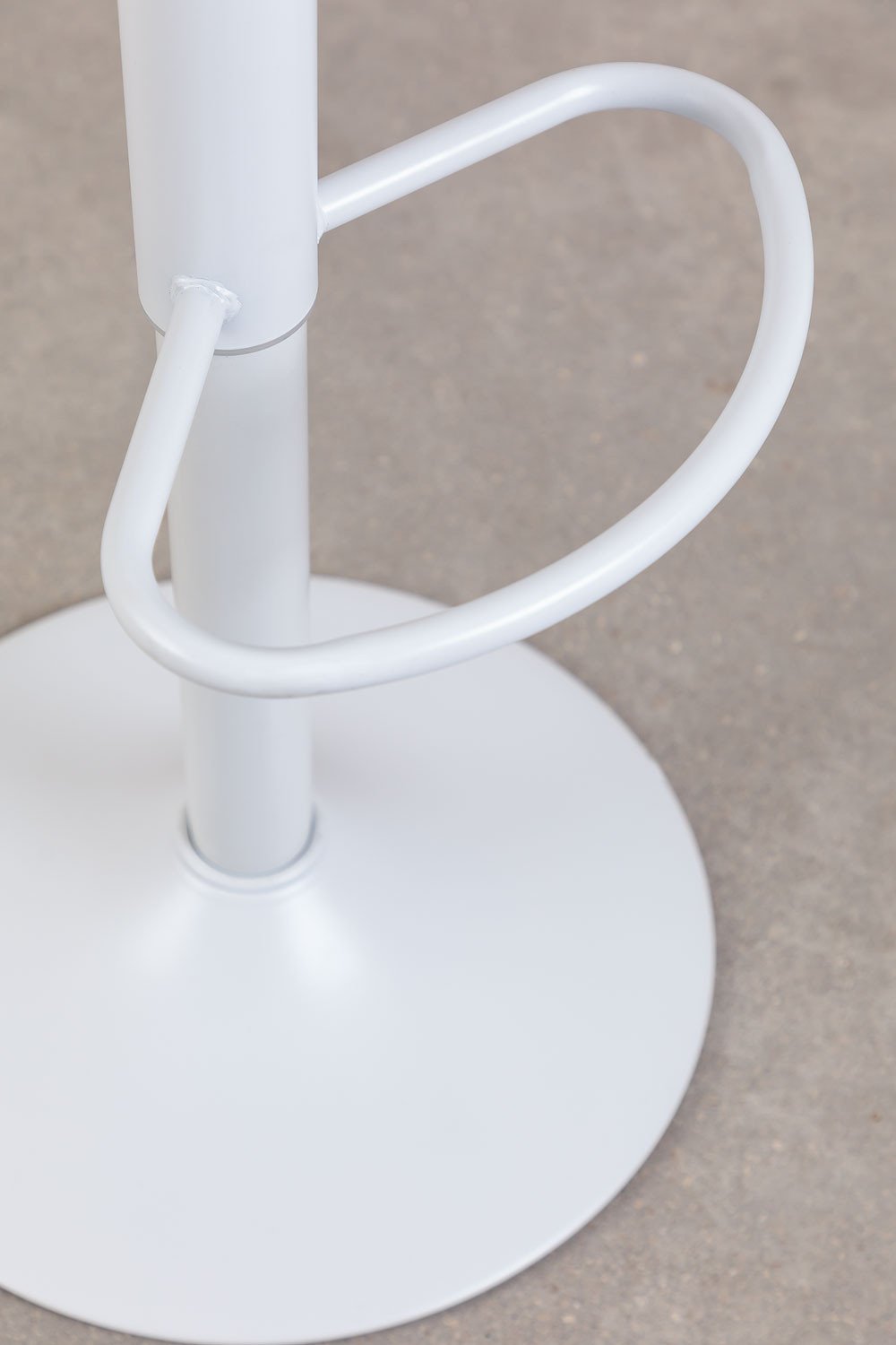 Taburete alto regulable en acero blanco y madera de olmo Bardder, imagen de galería 6