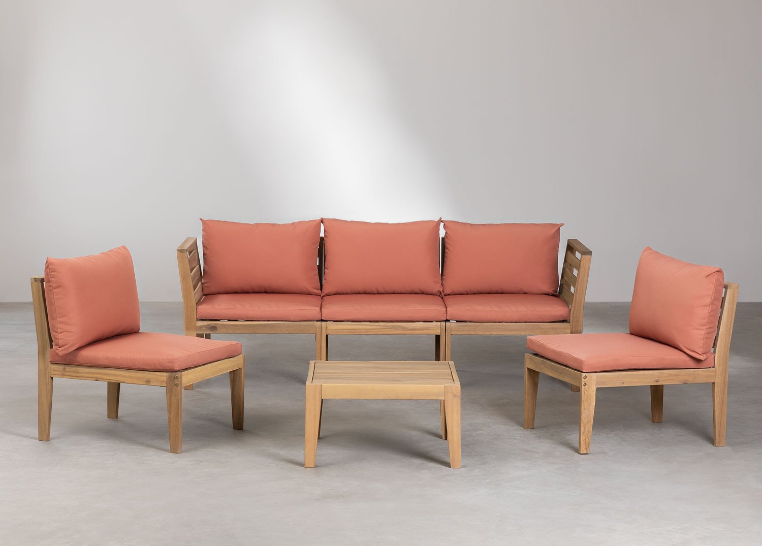 Conjunto de jardín con sofá modular de 5 piezas con reposabrazos y mesa de centro en madera de acacia Filips   , imagen de galería 2