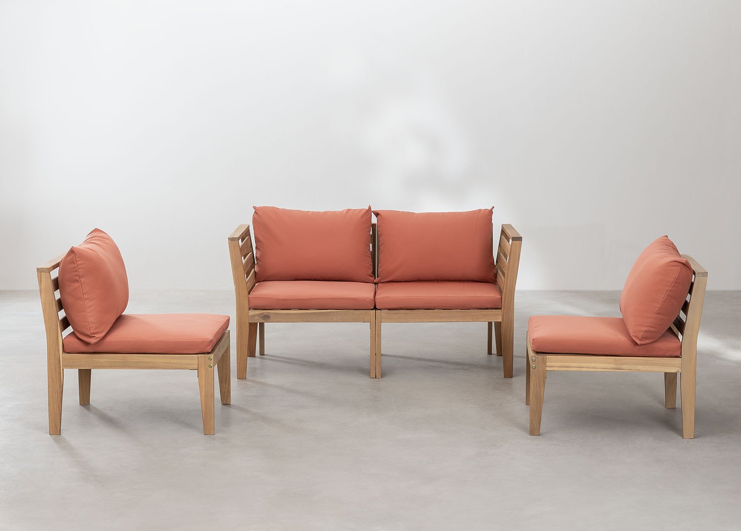 Sofá modular de jardín de 4 piezas con reposabrazos en madera de acacia Filips         , imagen de galería 3