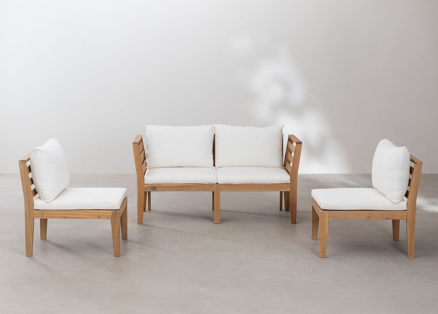 Sofá modular de jardín de 4 piezas con reposabrazos en madera de acacia Filips         , imagen de galería 3