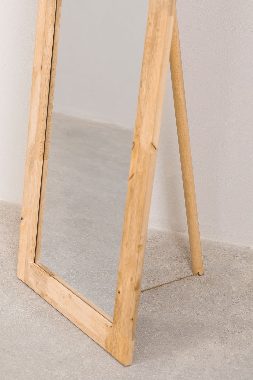 espejo de pie de madera