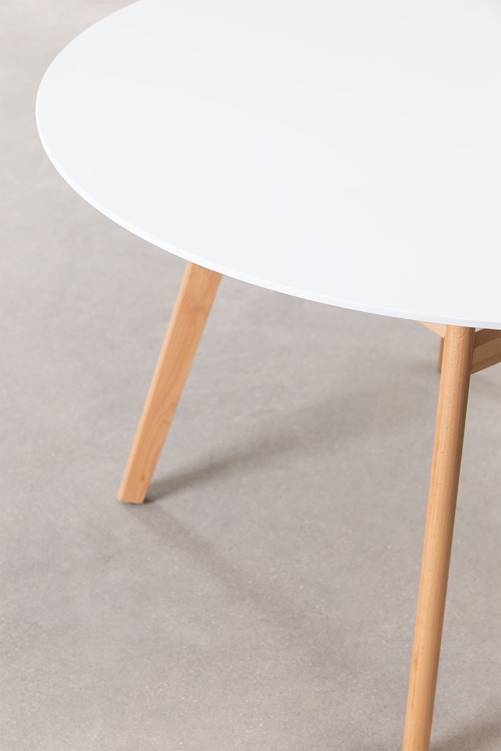 Mesa de comedor redonda en MDF y madera de haya Scand Nordic , imagen de galer&iacute;a 4