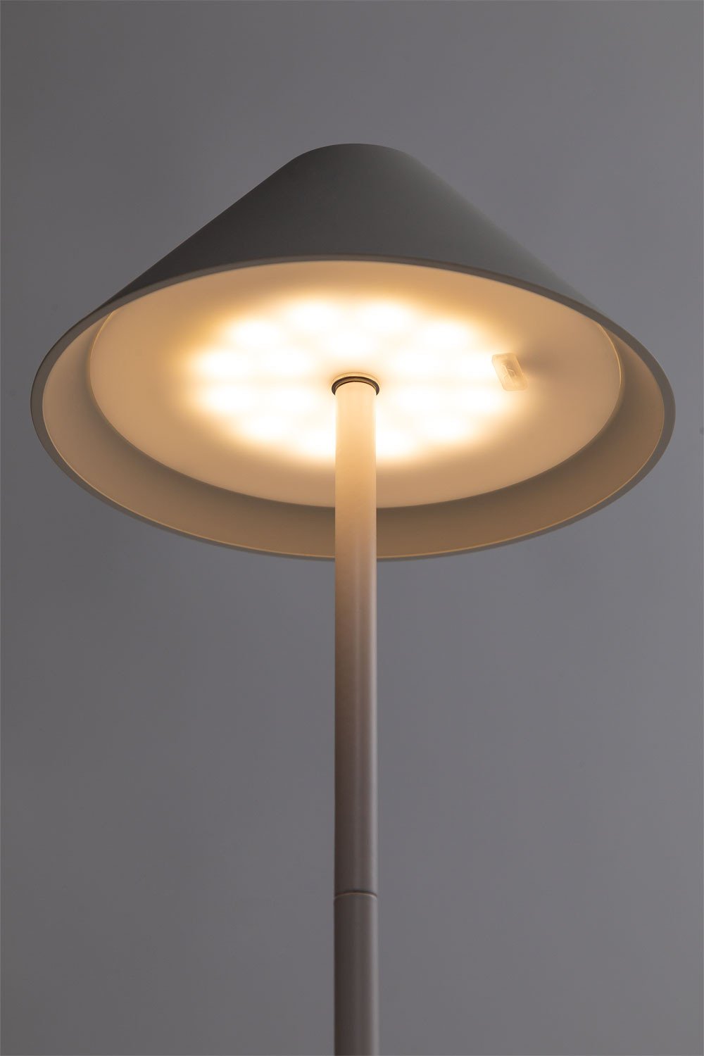 Lámpara de Mesa LED Inalámbrica para Exterior Nebida - SKLUM
