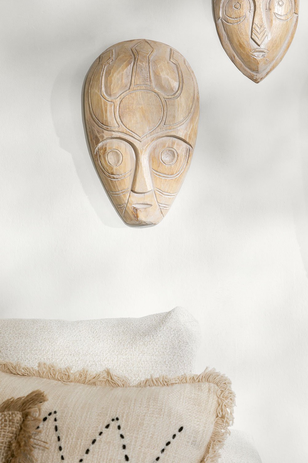 Figura Decorativa de Pared en Madera Mursi, imagen de galería 1