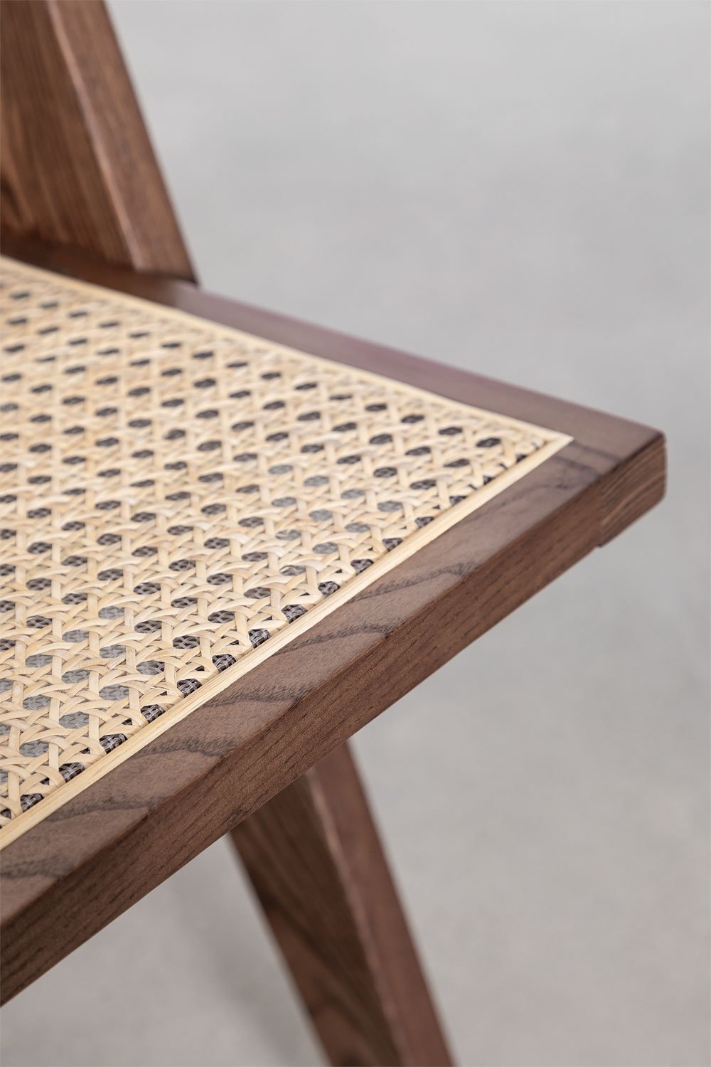 Sillón con reposabrazos en madera de fresno y ratán Lali                    , imagen de galería 7